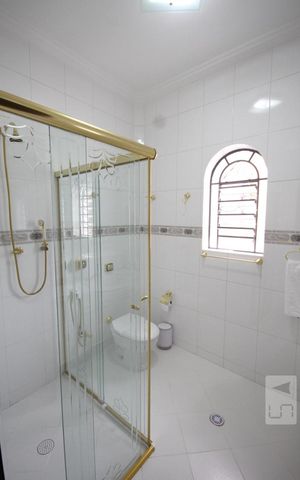 Casa de condomínio à venda com 300m², 3 quartos e 3 vagasBanheiro