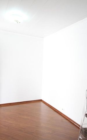 Casa de condomínio à venda com 300m², 3 quartos e 3 vagasQuarto de Serviço