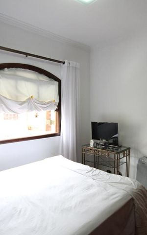Casa de condomínio à venda com 300m², 3 quartos e 3 vagasQuarto 3