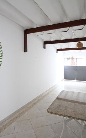 Casa de condomínio à venda com 300m², 3 quartos e 3 vagasGaragem