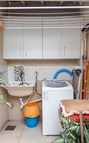 Casa de condomínio à venda com 97m², 2 quartos e 2 vagas Casa de condomínio à venda com 97m², 2 quartos e 2 vagasÁrea de Serviço