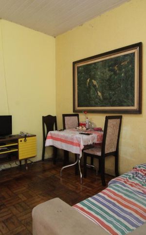 Casa à venda com 236m², 5 quartos e 2 vagasSala