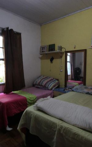Casa à venda com 236m², 5 quartos e 2 vagasQuarto 2
