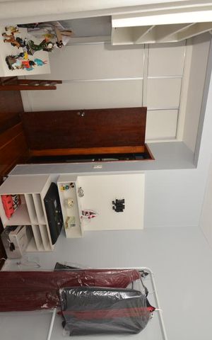 Casa à venda com 240m², 3 quartos e 2 vagasSuíte 3