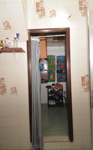 Casa à venda com 240m², 3 quartos e 2 vagasÁrea de Serviço