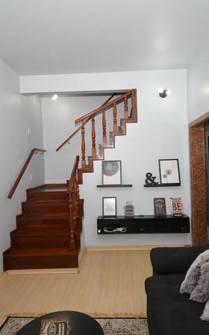Casa à venda com 240m², 3 quartos e 2 vagasSala de Estar