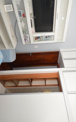 Casa à venda com 240m², 3 quartos e 2 vagasSuíte 2