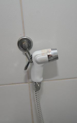 Casa à venda com 240m², 3 quartos e 2 vagasBanheiro da Suíte 1