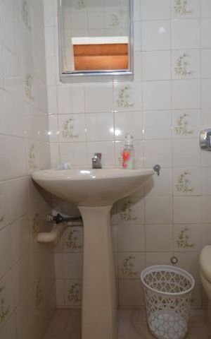 Casa à venda com 240m², 3 quartos e 2 vagasBanheiro da suíte 2