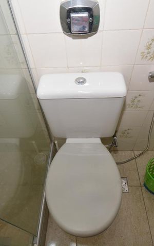 Casa à venda com 240m², 3 quartos e 2 vagasBanheiro da Suíte 3