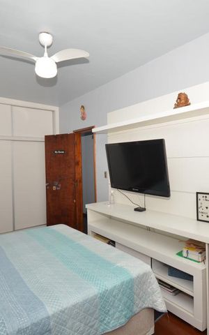 Casa à venda com 240m², 3 quartos e 2 vagasSuíte 1
