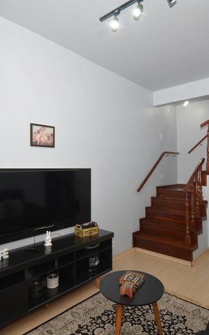 Casa à venda com 240m², 3 quartos e 2 vagasSala de Estar