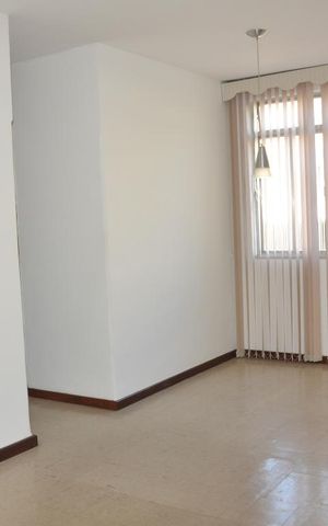Apartamento à venda com 70m², 2 quartos e 1 vagaSala