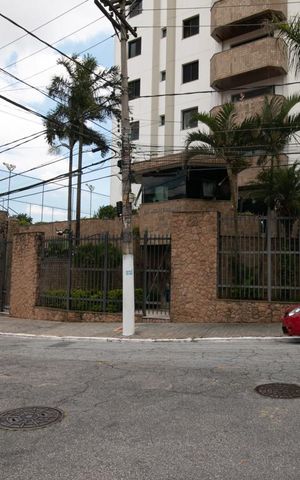 Apartamento à venda com 150m², 3 quartos e 3 vagas Apartamento à venda com 150m², 3 quartos e 3 vagasFachada