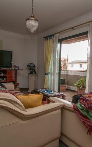 Apartamento à venda com 150m², 3 quartos e 3 vagas Apartamento à venda com 150m², 3 quartos e 3 vagasSala