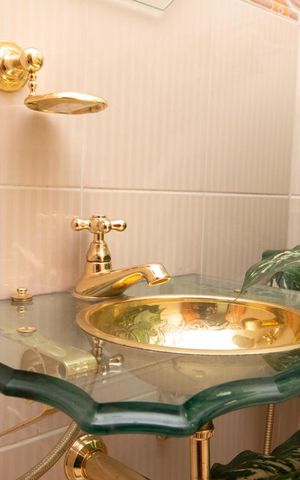 Apartamento à venda com 150m², 3 quartos e 3 vagas Apartamento à venda com 150m², 3 quartos e 3 vagasLavabo