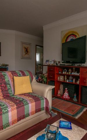 Apartamento à venda com 150m², 3 quartos e 3 vagas Apartamento à venda com 150m², 3 quartos e 3 vagasSala