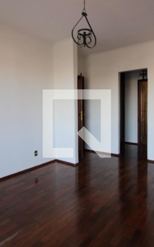 Casa à venda com 323m², 3 quartos e 4 vagasQuarto 3 (suíte master)