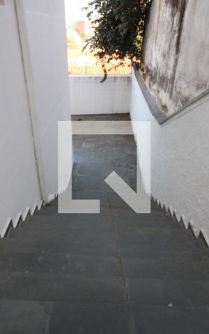 Casa à venda com 323m², 3 quartos e 4 vagasCorredor Externo 1