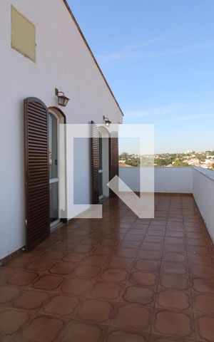 Casa à venda com 323m², 3 quartos e 4 vagasTerraço do Quarto 3 (suíte master)