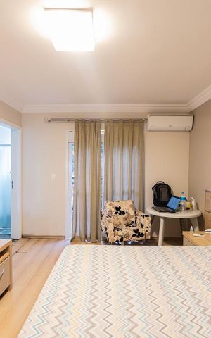 Casa de condomínio à venda com 399m², 4 quartos e 8 vagas Casa de condomínio à venda com 399m², 4 quartos e 8 vagasSuite 2