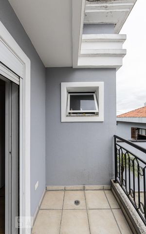 Casa de condomínio à venda com 399m², 4 quartos e 8 vagas Casa de condomínio à venda com 399m², 4 quartos e 8 vagasVaranda Suite 2