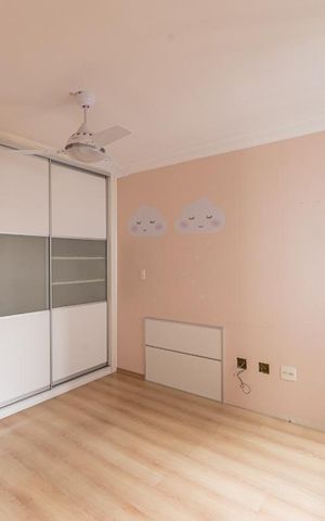 Casa de condomínio à venda com 399m², 4 quartos e 8 vagas Casa de condomínio à venda com 399m², 4 quartos e 8 vagasQuarto 1