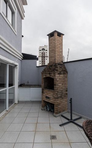 Casa de condomínio à venda com 399m², 4 quartos e 8 vagas Casa de condomínio à venda com 399m², 4 quartos e 8 vagasÁrea comum - Churrasqueira
