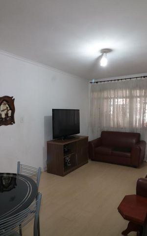 Casa à venda com 79m², 2 quartos e 1 vagaSala