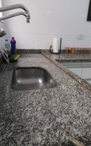 Casa à venda com 79m², 2 quartos e 1 vagaCozinha - pia