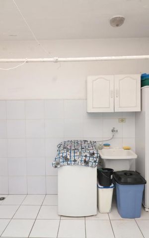 Casa à venda com 79m², 2 quartos e 1 vagaArea de Serviço