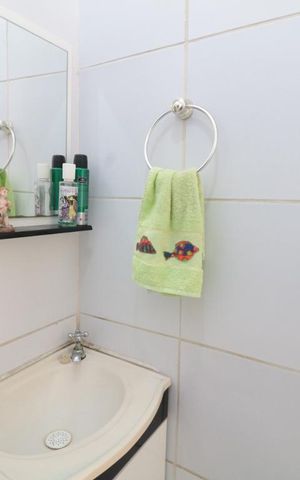 Casa à venda com 79m², 2 quartos e 1 vagaLavabo