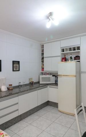 Casa à venda com 79m², 2 quartos e 1 vagaCozinha