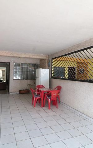 Casa à venda com 79m², 2 quartos e 1 vagaGaragem