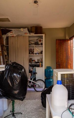 Casa à venda com 280m², 3 quartos e 2 vagas Casa à venda com 280m², 3 quartos e 2 vagasQuarto de Serviço