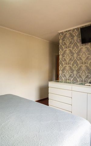 Casa à venda com 280m², 3 quartos e 2 vagas Casa à venda com 280m², 3 quartos e 2 vagasSuíte