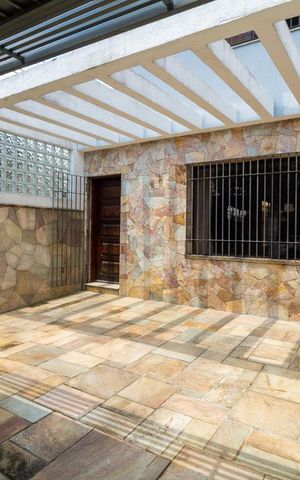 Casa à venda com 280m², 3 quartos e 2 vagas Casa à venda com 280m², 3 quartos e 2 vagasGaragem