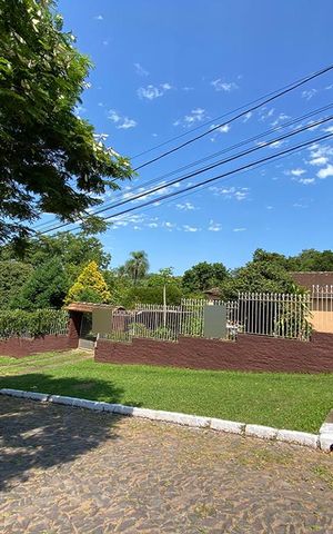 Casa à venda com 180m², 3 quartos e 1 vagaFachada