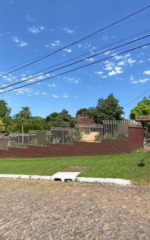 Casa à venda com 180m², 3 quartos e 1 vagaFachada