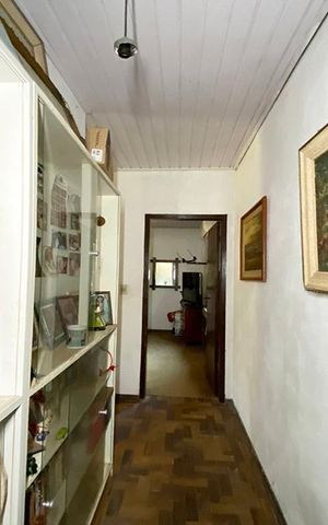Casa à venda com 180m², 3 quartos e 1 vagaCorredor