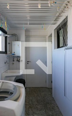 Apartamento para alugar com 144m², 3 quartos e 3 vagas Apartamento para alugar com 144m², 3 quartos e 3 vagasÁrea de Serviço