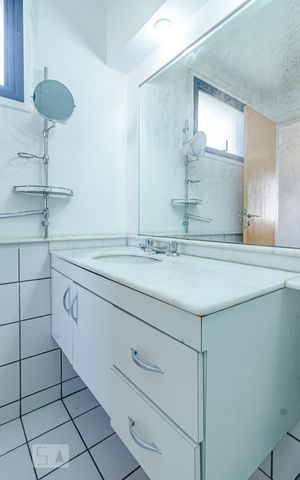 Apartamento à venda com 36m², 1 quarto e 1 vaga Apartamento à venda com 36m², 1 quarto e 1 vagaBanheiro da suíte
