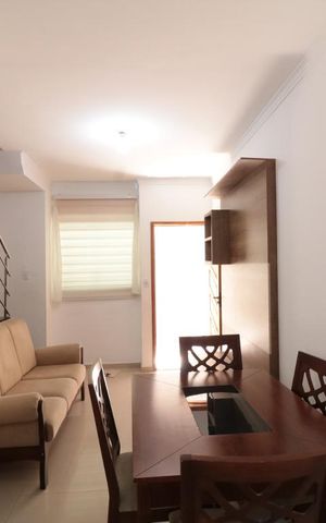 Casa à venda com 79m², 2 quartos e 1 vagaSala