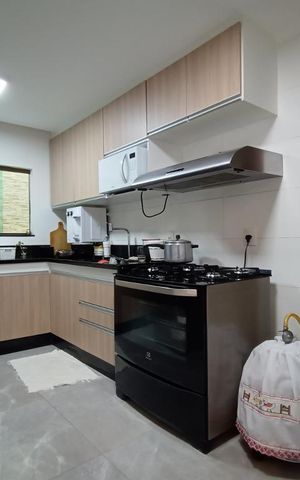 Casa de condomínio à venda com 240m², 3 quartos e sem vaga Casa de condomínio à venda com 240m², 3 quartos e sem vagaCozinha - Armários
