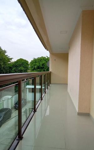 Casa de condomínio à venda com 240m², 3 quartos e sem vaga Casa de condomínio à venda com 240m², 3 quartos e sem vagaVaranda da Sala 2
