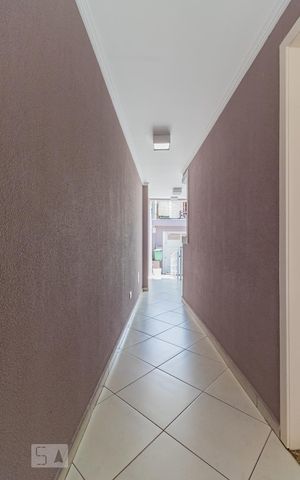 Casa à venda com 220m², 3 quartos e 5 vagasQuintal - Corredor