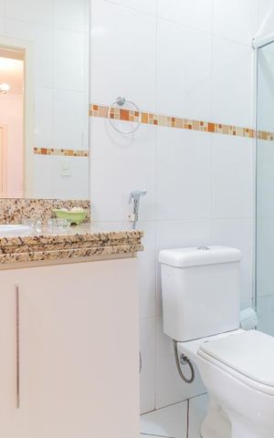 Casa à venda com 220m², 3 quartos e 5 vagasBanheiro da Suíte 2