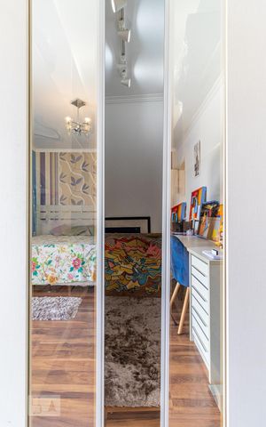 Casa à venda com 220m², 3 quartos e 5 vagasSuíte 1 - Closet