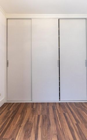 Casa à venda com 220m², 3 quartos e 5 vagasSuíte 2