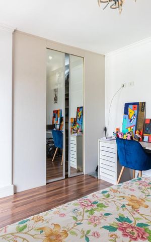 Casa à venda com 220m², 3 quartos e 5 vagasSuíte 1